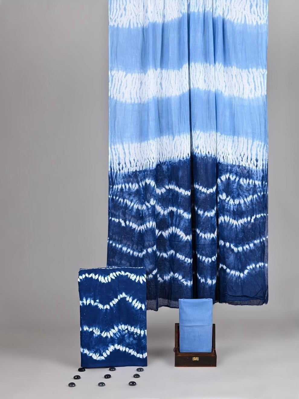 Sky-to-Indigo Shibori Ombre Unstitched Cotton Fabric Set — Chevron Wave Border